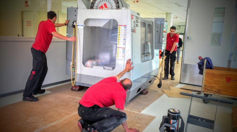 Industrial scanners & Milling Machines